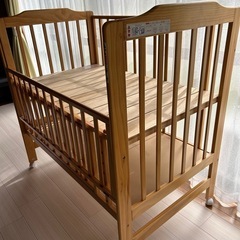 愛犬や愛猫さんの介護に便利な赤ちゃん用のベビーベッドです。抱っこやおむつ交換などラクに行えます！噛み跡が気にならなければ、もちろん人間の赤ちゃん用にも使えます！の画像