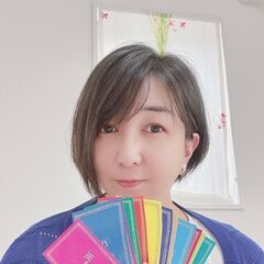 あなたにぴったりの色と形を見つける！大人女性の診断 - 館山市