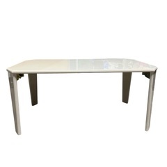 【ジ1027-16】 お買い得商品‼️ 折りたたみ　白テーブル  の画像