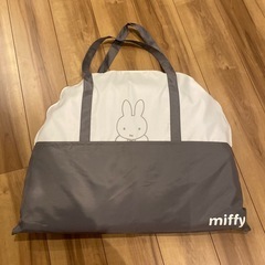 西川(nishikawa) ミッフィー コンパクトベッド ベビー お昼寝 折り畳み 持ち運び可能 専用バック付き グレー サイズ:90X60X45cm(使用時) Bruna 1517-50007の画像