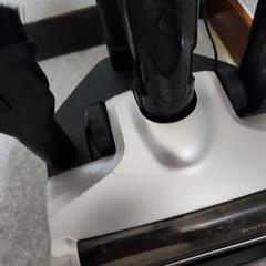 （値下げ）ヤマダ　コードレス掃除機の画像