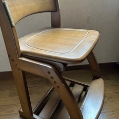 学習椅子の画像