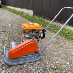 ロビンエンジン プレートコンパクター プレートランマ 茨城県常総市から引き取り限定出品 ロビンエンジン プレートコンパクター プレートランマ 茨城県常総市