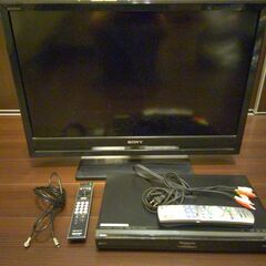 ３２型テレビとレコーダー