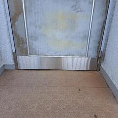 ドア取り替え、補修、金物取り付け − 大阪府