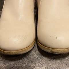 【中央線国立駅】子ども ホワイトブーツ 17cmの画像