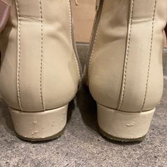 【中央線国立駅】子ども ホワイトブーツ 17cmの画像