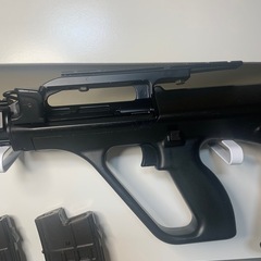 再値下げ　訳有希少　東京マルイ　ステアーAug   シャドウ　ジェノサイドカスタムの画像