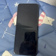 携帯電話Motorola razr 
40 の画像
