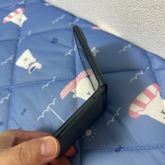 携帯電話Motorola razr 
40 の画像