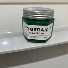 取引中　シカクリームの画像