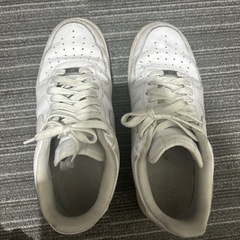 NIKE エアフォース1 スニーカーの画像