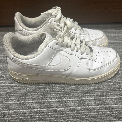 NIKE エアフォース1 スニーカー