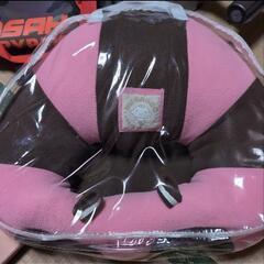 「お話中」　赤ちゃん　お座りクッション