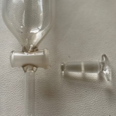 北海計量器株式会社 硝子体積計 分液ロート 円筒形 300ml 11 SUPER 中古品  の画像