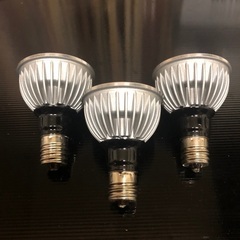 新品　LED電球　3個セット　口金サイズ　E17　電球色　スポッ...