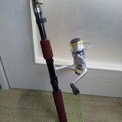 長さ1870ミリ釣り竿リール付