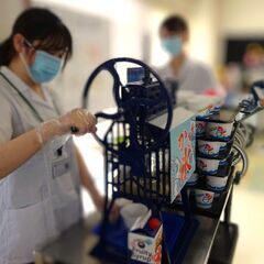 ＼週2日～勤務！／時給以外にも毎月手当を支給！介護スタッフの画像