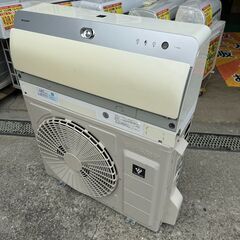 K05686　中古エアコンシャープ 2017年製 主に18畳用 冷房能力 5.6KW / 暖房能力 6.7KW