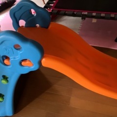 トイザらス　滑り台