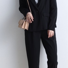 新品タグ付き　カットソー　スーツ　セットアップ　M