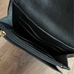 値下げ！イルビゾンテ IL BISONTE 財布　二つ折り財布の画像
