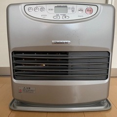 ★決まりました★17年製　灯油ストーブ　石油ファンヒーター