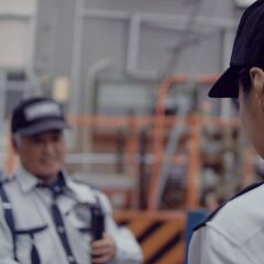 未経験OK!週1日からOK!★選べる面接@電話or来社★≪歩行者案内・車誘導のセキュリティスタッフ≫の画像