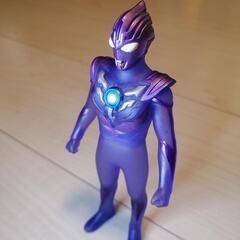 ⑭ウルトラマンオーブ スペシウムゼペリオンフュージョンアップパープルの画像