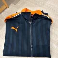 プーマ　上ジャージ