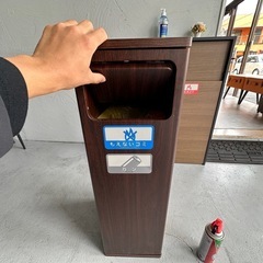 店舗用スタイリッシュダストボックス
の画像