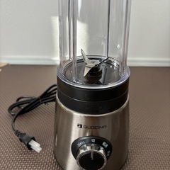 定価¥8800！新品未使用ブレンダー！の画像