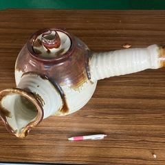 大きな急須の画像