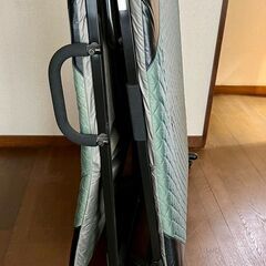 折りたたみベッド500円の画像