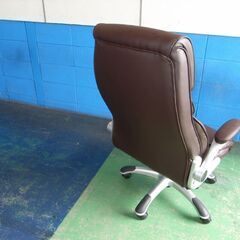 オフィスチェアの画像