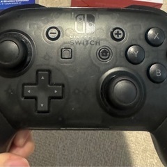 Nintendo Switch 純正proコントローラーの画像