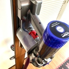 【引渡完了】Dyson V6 Fluffy+付属品（要バッテリー交換）差上げますの画像