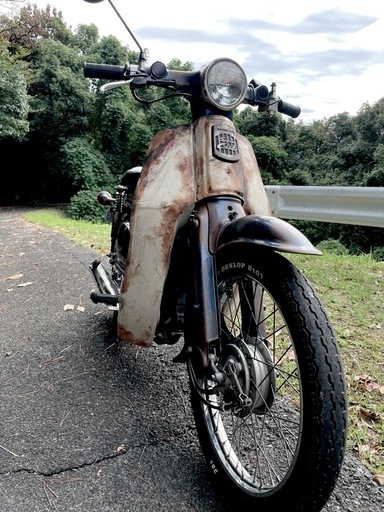 ホンダ　スーパーカブ　エイジング塗装   極太タイヤ ベース車両に、