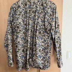 ボタニカル柄　シャツ　メンズの画像