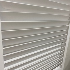 ダイニングやオフィスに！白いパーテーション、目かくし、ついたての画像