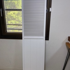 ダイニングやオフィスに！白いパーテーション、目かくし、ついたての画像