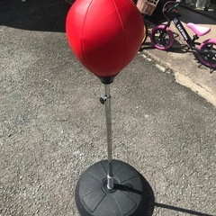 パンチングボール
