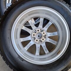 スタッドレス＆ホイールの画像