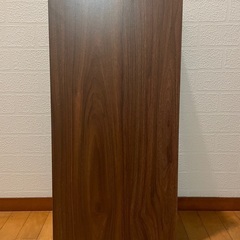 【1回のみ使用】折りたたみテーブルの画像