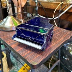 ステンドグラス雑貨　ピアノ形　小物入れ