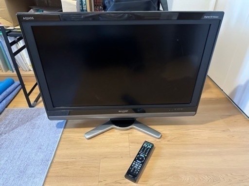 SHARP AQUOS 32インチ液晶カラーテレビ
