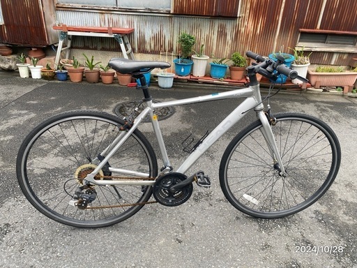 自転車　クロスバイク　HEAD　