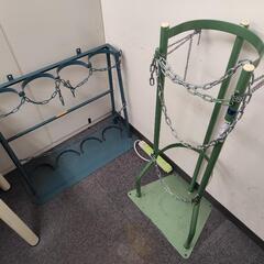 ボンベスタンド、ボンベ架台