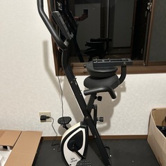 AI × フィットネスバイク 18段負荷自動調節 【アプリ連動で...