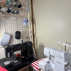 簡単な洋服お直し受付ます。